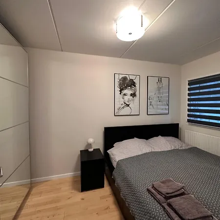 Apartment Privat One Bedroom With Free Parking *